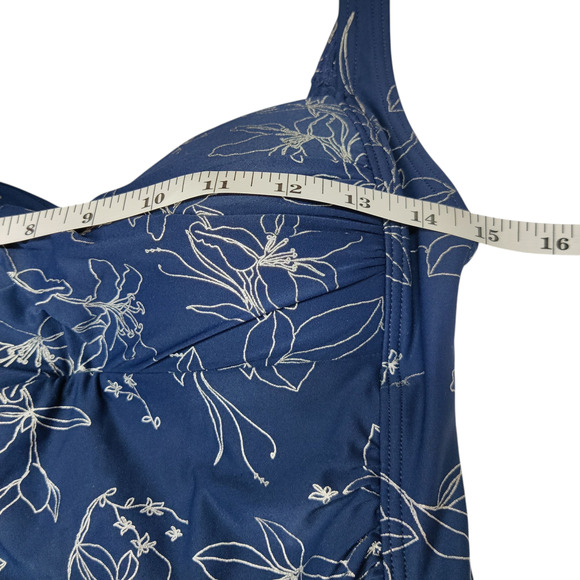 Niptuck Garden Line Foil Joanne Twist Front Slimming Swimsuit 6 One Piece - Picture 13 of 15